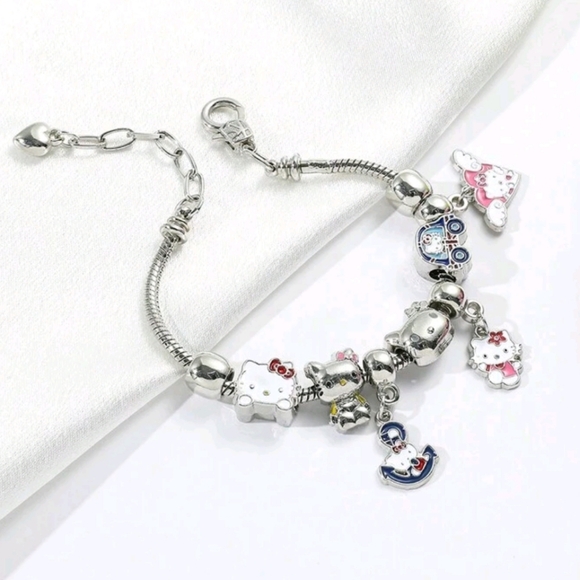 Hello Kitty Charm Bracelet - Picture 7 of 8